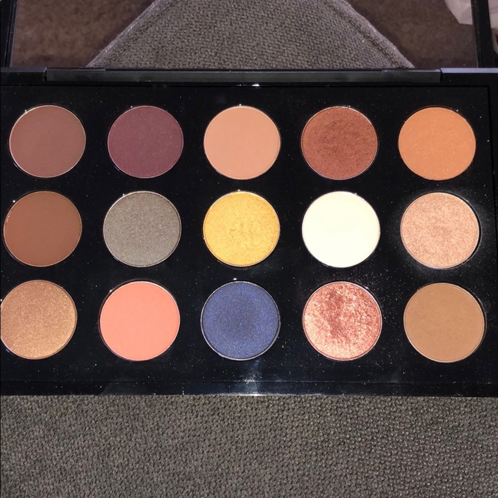 MAC - Picture 2 of 2